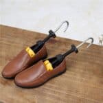 Set 2 sanuri pentru largit si alungit pantofi, din plastic, marime 42-44, galben Mob360 - imagine 3