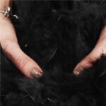 Ghirlanda pentru decor sau bradul de Craciun, model puf si pene, negru, 180cm Mob360 - imagine 5