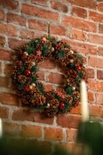 Coronita decorativa cu frunze si conuri, diametru 50 cm, multicolora Mob360 - imagine 2