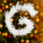 Ghirlanda pentru decor sau bradul de Craciun, model puf si pene, 180cm, alb Mob360 - imagine 3