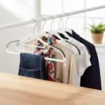 Set de 30 de umerase antiderapante pentru haine, din PE, cu carlig metalic rotativ, 41 cm, alb si gri Mob360 - imagine 5