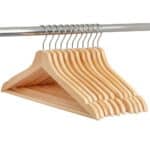 Set de 10 umerase din lemn cu carlig cromat rotativ, forma ergonomica, 43x21 cm, maro natur Mob360 - imagine 2