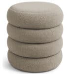 Taburet tapitat Snuggo cu spatiu de depozitare, velur, diametru 42 cm, inaltime 45 cm, maro mocha Mob360