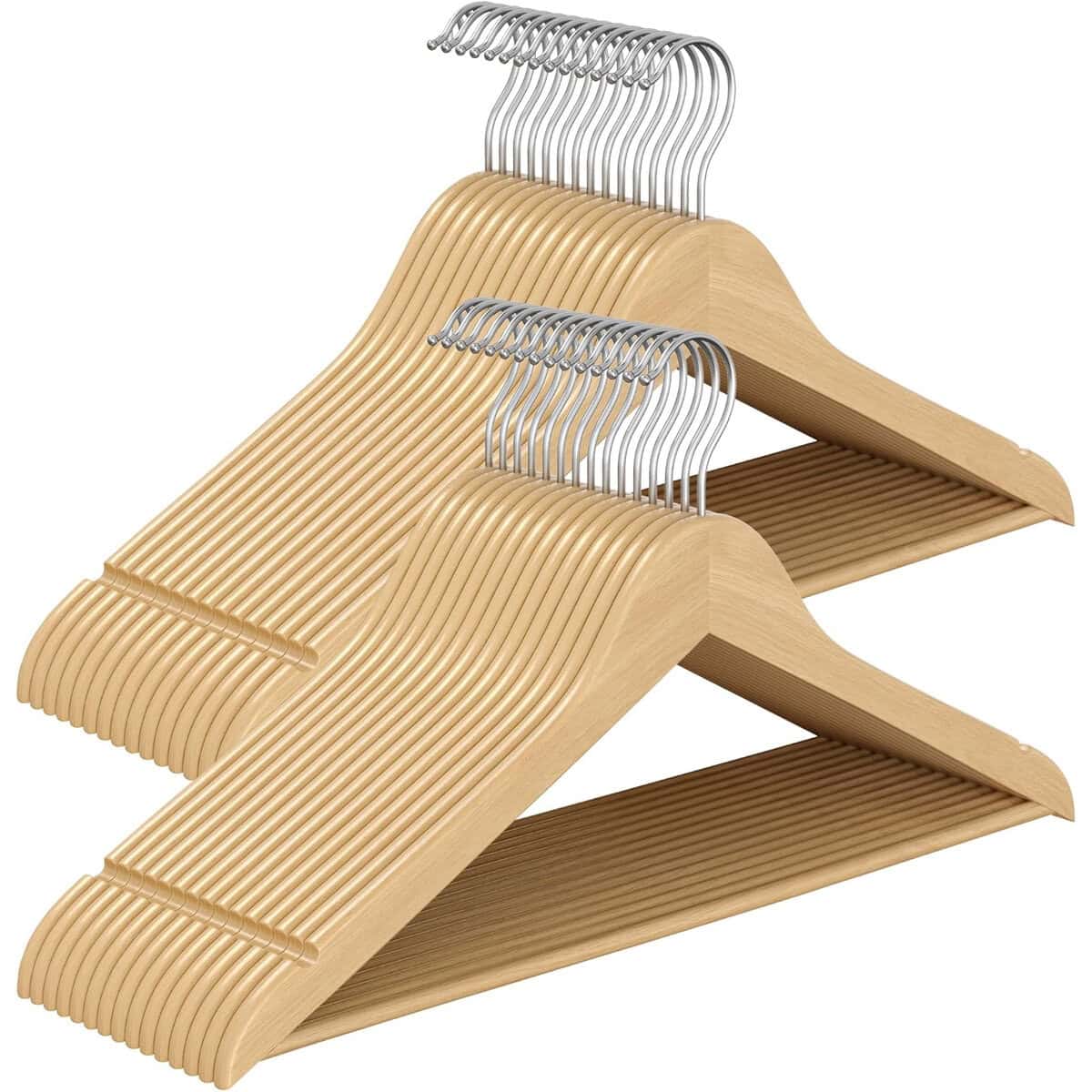 CRW030K01-7 Set de 30 de umerase din lemn, carlige rotative 360°, cu bara pentru pantaloni, 43 cm, natur Mob360 - imagine 1